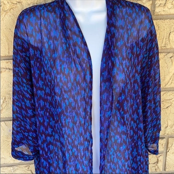 ANA Blue Sheer Beach Vacation Pull cover up sheer
Size Med - Picture 5 of 10